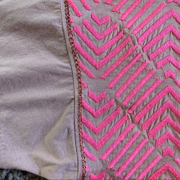 J Crew Pink Embroidered Tee size M - Picture 3 of 5